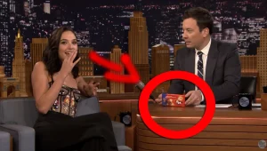 הופתענו לגמרי: לא תאמינו מה גל גדות הציעה לג'ימי פאלון בשידור חי