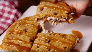 תתכוננו להתמכר: טוסט העוגייה הכי מושחת שתטעמו אי פעם