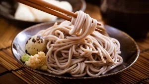 מיפן באהבה: חגיגת טעמים יפנית בדוכן אוכל חדש