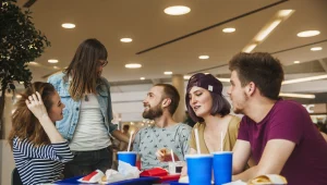 חיים בריא: איך נקפיד על תזונת בני נוער?