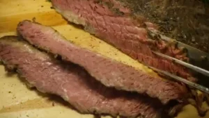 אוי גוועלד • סרטון שמציג אוכל יהודי בצורה סקסית (מדי?)