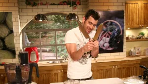 על האש: תכנית טלוויזיה חדשה לשף עומר מילר