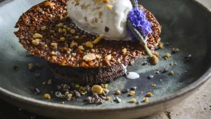 בין ברלין לאסיה • מסעדת "צ'רלי צ'ק פוינט"