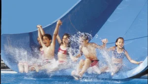 בדיקה: השוואה בין פארקי המים בישראל