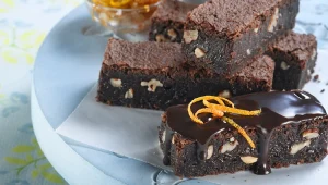 בראוניז לפסח בציפוי שוקולד-תפוז