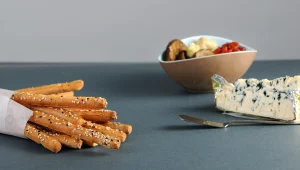 ליד הגבינות: מתכון לגריסיני ביתי