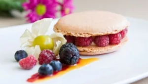 מתכון למקרון פטל עם קרם לימון