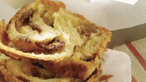 מתכון לעוגת שמרים עם חלבה ושוקולד