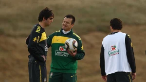 קאקה חוזר להרכב הברזילאי לקראת צ'ילה, פליפה מלו יעדר