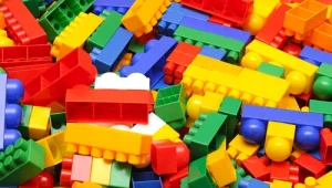 פסלי לגו לריהוט הבית