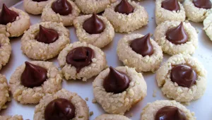 מתכון לעוגיות שקדים עם נשיקות הרשי