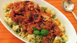 מתכון לפסטה ברוטב עגבניות וטונה