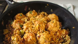 הסיר המושלם ליום שישי: קציצות עוף עם פתיתים