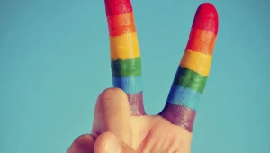 הסלבס מבקשים: "אל תתייגו אותנו על פי נטיות מיניות"