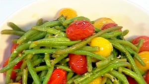 מתכון לשעועית ירוקה עם עגבניות שרי