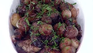 מתכון לחלקי עוף ברוטב יין אדום