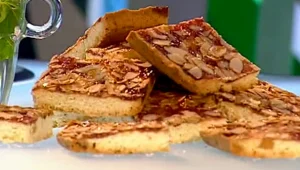 מתכון לריבועי ריבה ושקדים