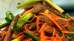 מתכון לבקר עם בצל ירוק וג'ינג'ר