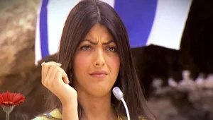 פרק 2 - המשימה של הבנות: עגל הזהב וישו מתהפכים בקברם