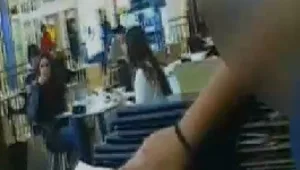 תיעוד בלעדי: קשישים מסולקים מבית קפה בת"א