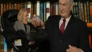 בובה של מדינה: ציפי ונפתול בוכים לביבי