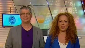 אורלי וגיא מתפקעים  מצחוק