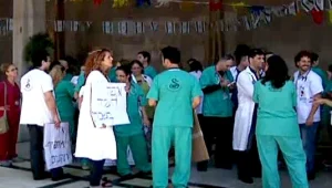 בת לזוג מתמחים: "לא רוצה להיות רופאה כי אז לא אראה את ילדי"