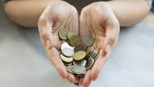 התרומה שהתכווצה: לאן הולכים הכספים שתרמתם לנזקקים?