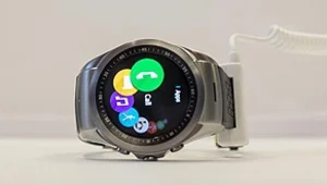 LG חשפה שעון חכם מבוסס WebOS