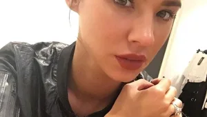 סוד הבטן השטוחה של רוסלנה רודינה נחשף בצילומים בביקיני לוהט