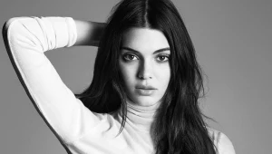 סלפי להמונים: קנדל ג'נר מעכשיו גם בובת שעווה