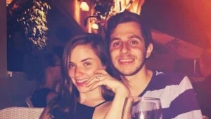 עדי סיגלר מדגמנת, והחבר גלעד שליט מגיע לפרגן. האם בקרוב נראה אותה לובשת שמלת כלה?