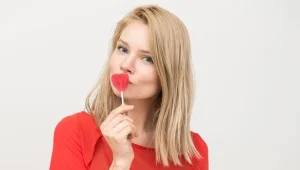 10 פריטים רומנטיים בסייל לוהט לט"ו באב