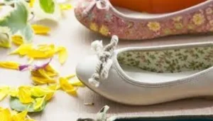 התעייפת מהנקיונות והבישולים? בליל הסדר תנעלי נעלי בובה