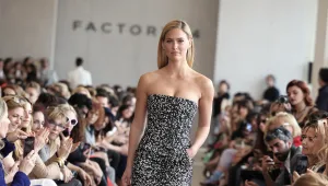 קיץ בינלאומי: התצוגה של פקטורי 54