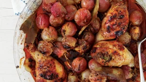 מתכון לשוקי עוף באשכולות ענבים אדומים