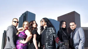 חי ב-LA LA לנד 2: עונה בלתי נשכחת