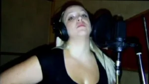 חי ב-LA LA לנד 2: חייה של ליאת המאמא לה לה לנד