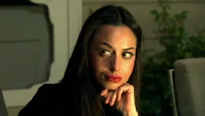 חי ב-LA LA לנד 2: מאיה שוברת קירות