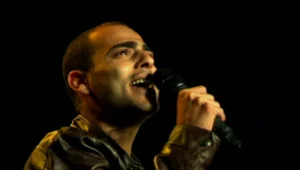 חי ב-LA LA לנד 2: שיר שר את "יום אחד תבקשי"