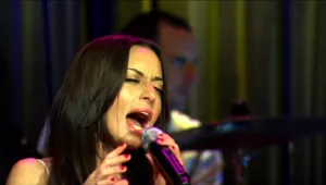 חי ב-LA LA לנד 2: מאיה בוסקילה  From this moment