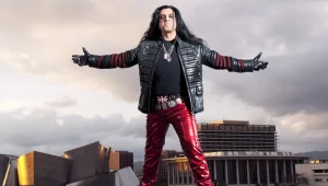 אלי זולטא הוא רוק סטאר