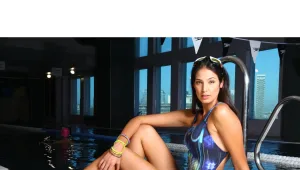 מה שיותר כחול יותר עמוק: בגדי ים נייבי