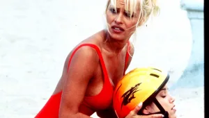 הכי חם: בגדי הים השלמים של כוכבות הקולנוע