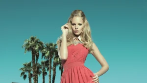 חושפות רגליים: שמלות קצרות לקיץ