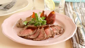 פילה בקר ברוטב חזרת