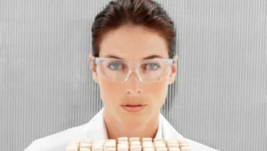 כואב, אבל חשוב: מדוע עושים בדיקות דם?