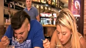 הצצה: הטיול לחו"ל מתחיל בבכי