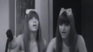 היפה והחנון 11: היפות מצילות את החנונים