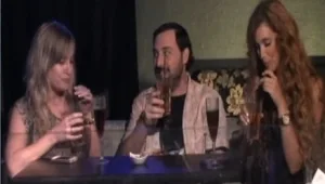 החנונים יצאו להתחיל עם בחורות: מי חזר עם מספר טלפון?